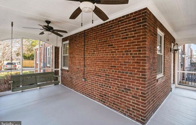 Gorgeous, Sun-lit,Townhouse in Alexandria