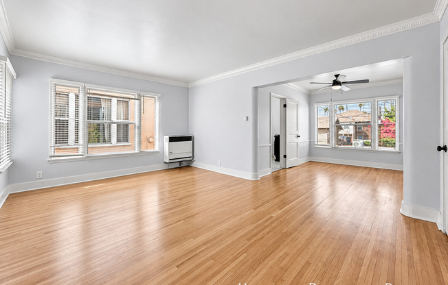 2269 W ADAMS BLVD