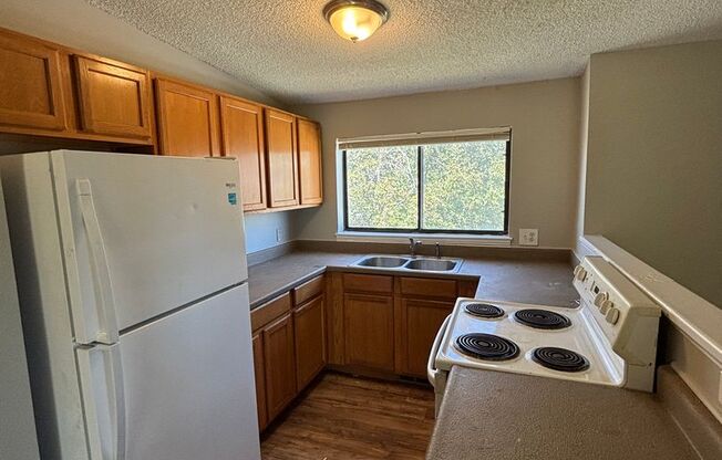 Commerce City Duplex available NOW!