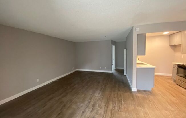 2 beds, 1 bath, 715 sqft, $2,500