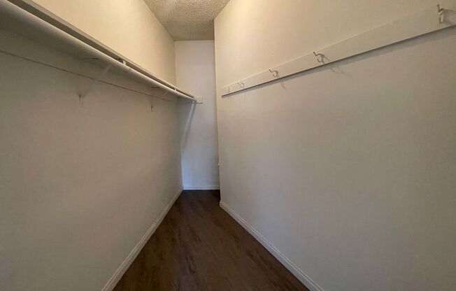 1 bed, 1 bath, 987 sqft, $2,095