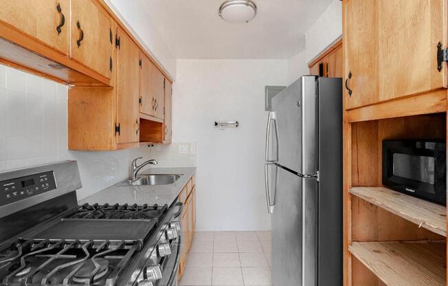 142 27 HORACE HARDING EXPY