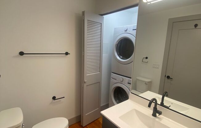 2 beds, 1 bath, 955 sqft, $1,895, Unit 209