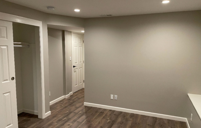 2687 39 AVE