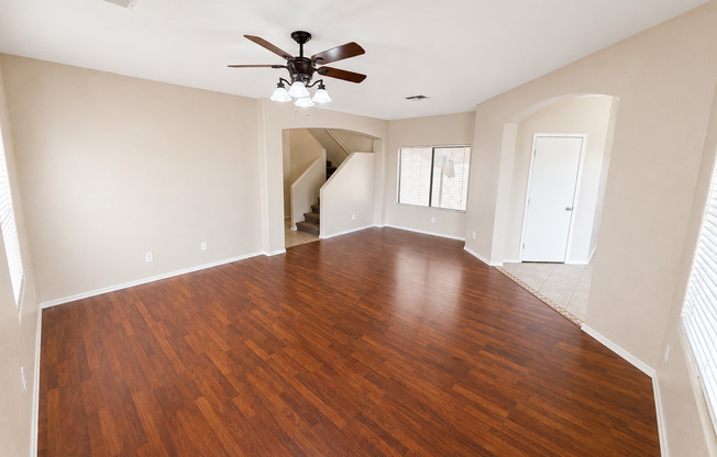 3 beds, 2.5 baths, $1,994