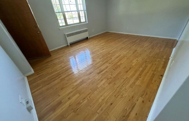 2 beds, 1 bath, 825 sqft, $2,500, Unit S021