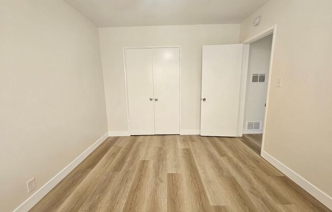 2 beds, 1 bath, $2,295, Unit 11