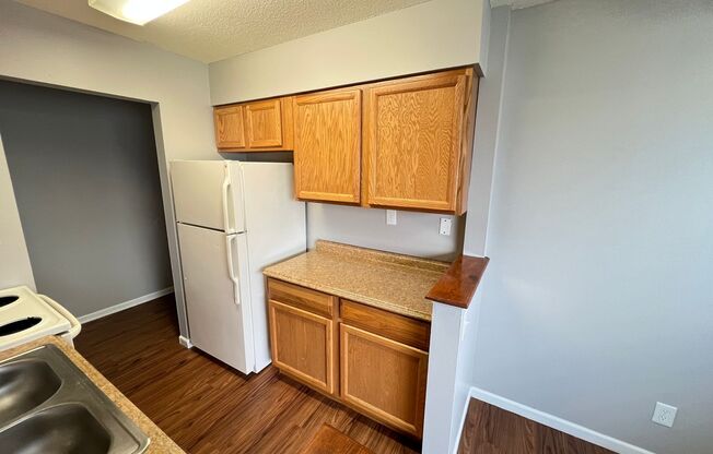 1 bed, 1 bath, 750 sqft, $850, Unit 26