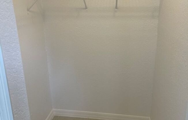 Modern Comfort in a Prime Location