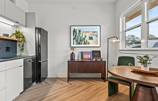 239 W 9 ST