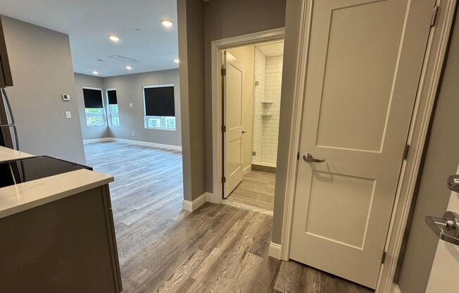 Studio, 1 bath, $2,200, Unit 307