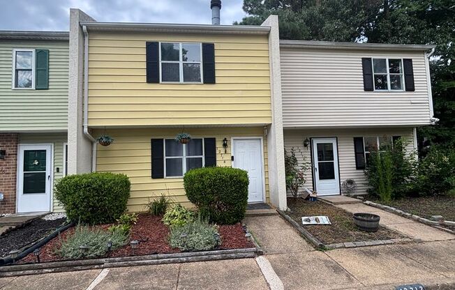Charming 3 Bedroom 1.5 Bathroom Newport News Townhome