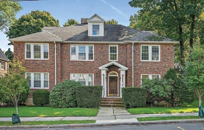 54 CROSBY RD