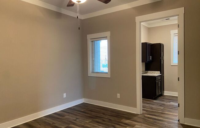 1 bed, 1 bath, 780 sqft, $905, Unit 423