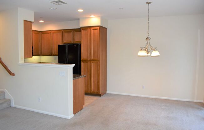 3 Bedroom 2.5 Bath Townhome in Gated Community of Courtyards at Escala- Mission Valley