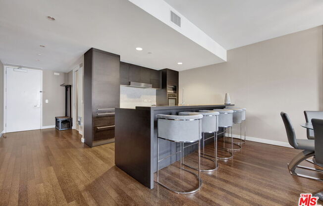 1 bed, 2 baths, 1,410 sqft, $5,000, Unit 6F