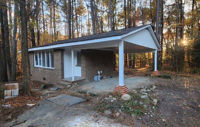 Chapel Hill / 2BR House off Homestead AVAILABLE NOW