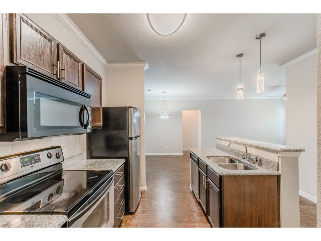 Skyview West Apartments