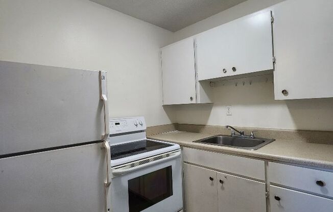 1 bed, 1 bath, $1,050