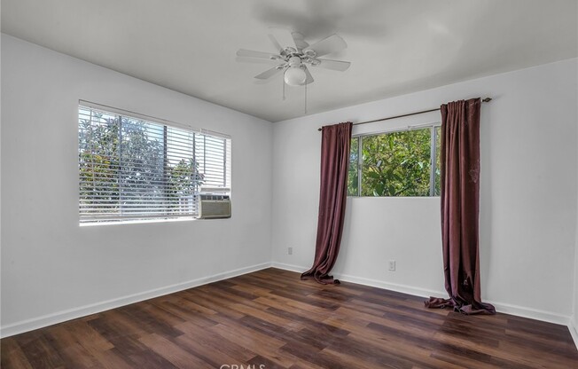 545 W SANTA CRUZ ST