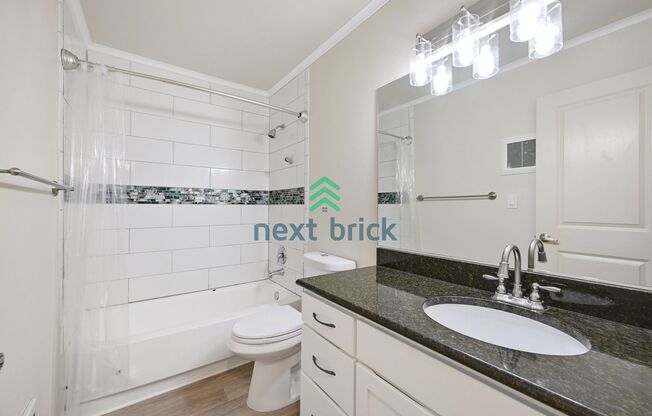 Beautiful home with 2 beds and 1 bath for rent in Downtown Bellevue