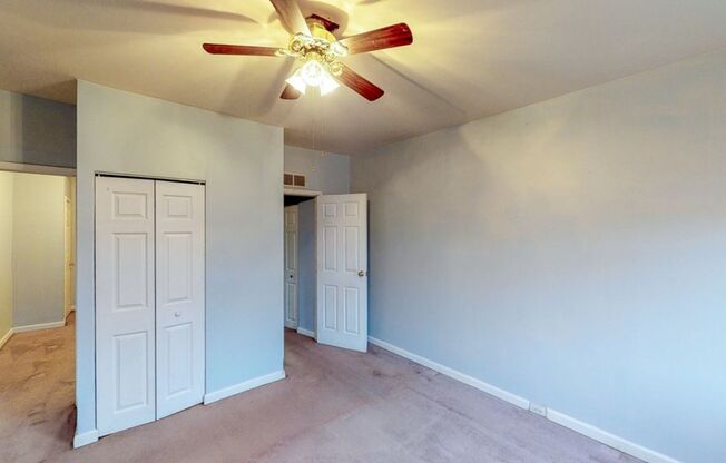 2429 Christian St - 2 Bedroom + Den!