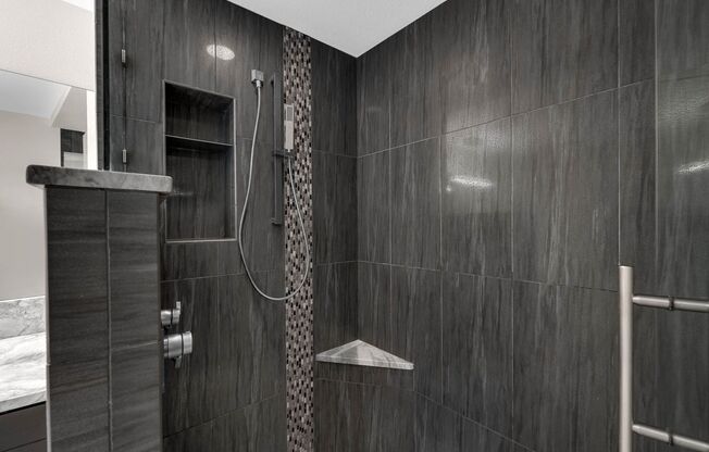 2 beds, 2 baths, $2,850, Unit #1911