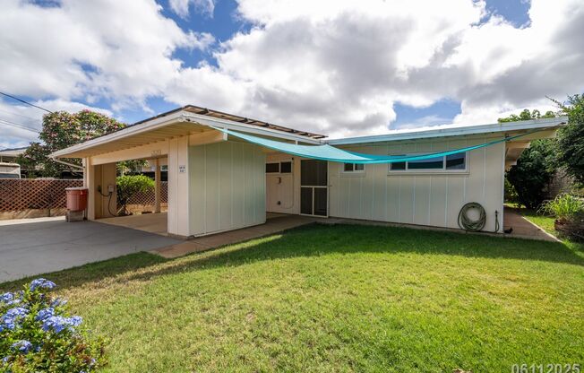 5bd / 2.5ba Single Family Home in Waianae HI