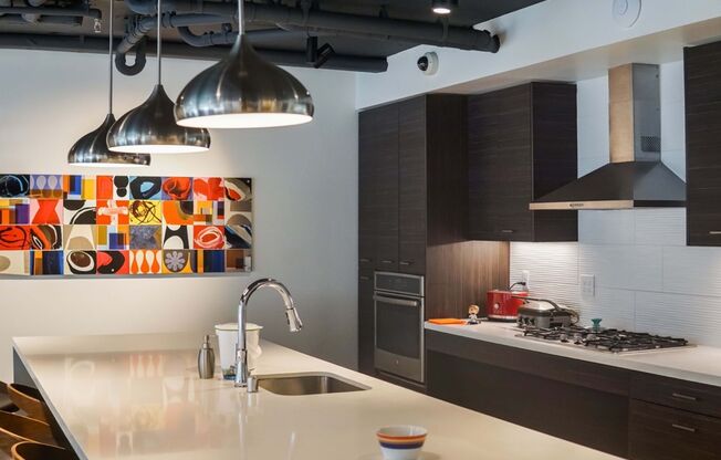 Studio, 1 bath, 330 sqft, $1,789, Unit 201