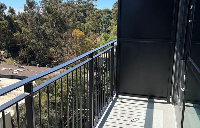 Studio, 1 bath, 422 sqft, $2,530, Unit 708