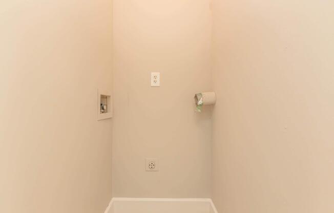 1 bed, 1 bath, 746 sqft, $1,190