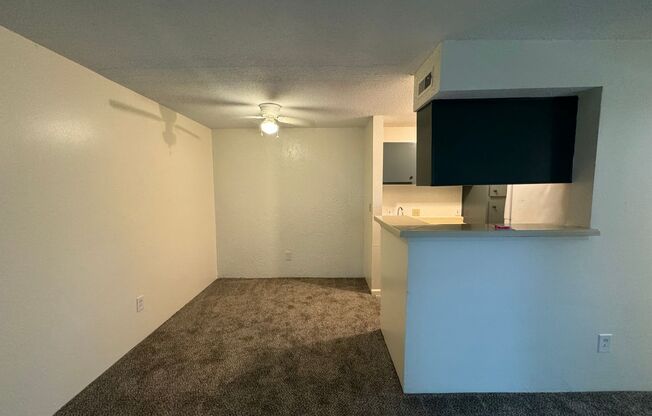 1 bed, 1 bath, 635 sqft, $1,135, Unit 5901-16