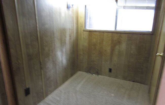 2 beds, 1 bath, $750, Unit Lot 47