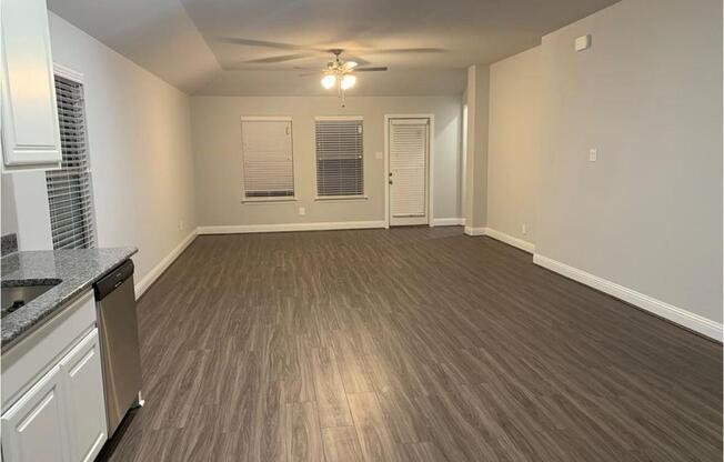 1433 WARRINGWOOD DR