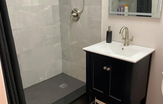 3 Hanover Square 23E