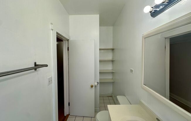 1 bed, 1 bath, 850 sqft, $1,750, Unit 1946-10