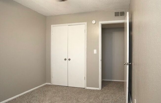 3 beds, 1.5 baths, 1,260 sqft, $1,200, Unit 212