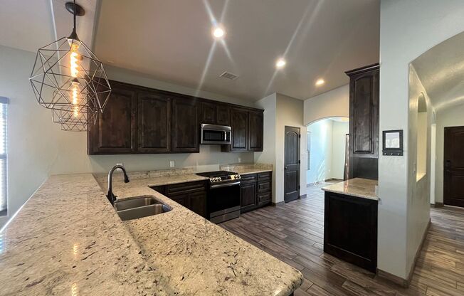 Lovely 3 Bedroom 2 Bathroom Home In NE ABQ!