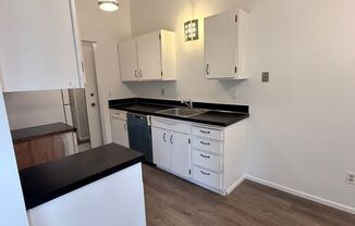 A925 - Woodhaven Apartments