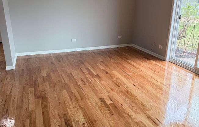 1 bed, 1 bath, 765 sqft, $1,460, Unit Building 12-1C