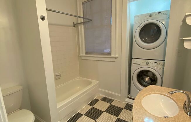 2 beds, 2 baths, 1,138 sqft, $2,650, Unit 942-06