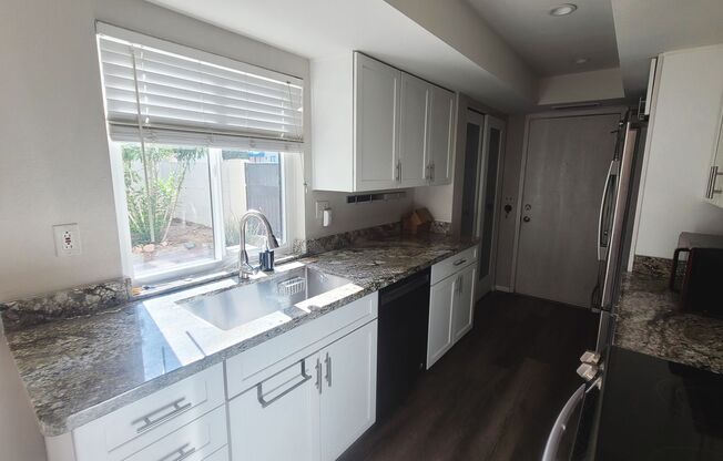 Pointe South Mountain 2-bedroom condo, gated, pool