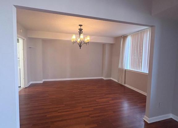 3709 S GEORGE MASON DR