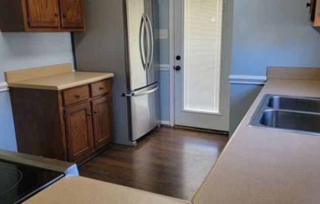 Modern Oasis with All the Amenities – Your New Home Awaits!