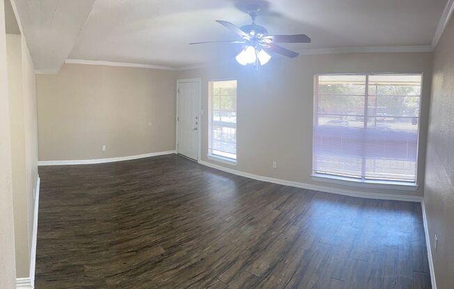 2 beds, 2 baths, 878 sqft, $1,430, Unit 2071