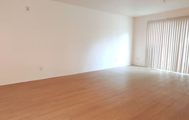 2 beds, 2 baths, 847 sqft, $1,595, Unit 1