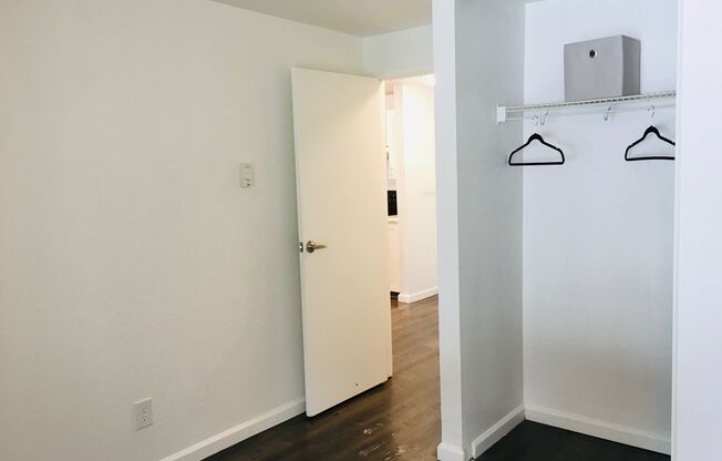 2 beds, 1.5 baths, 1,200 sqft, $2,500, Unit 212