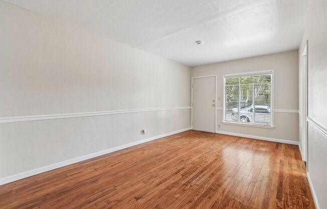 1 bed, 1 bath, 650 sqft, $1,625, Unit 8