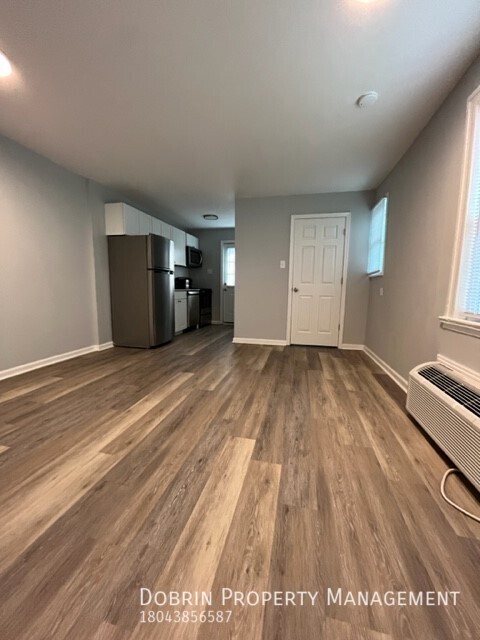 1719 BLAIR ST