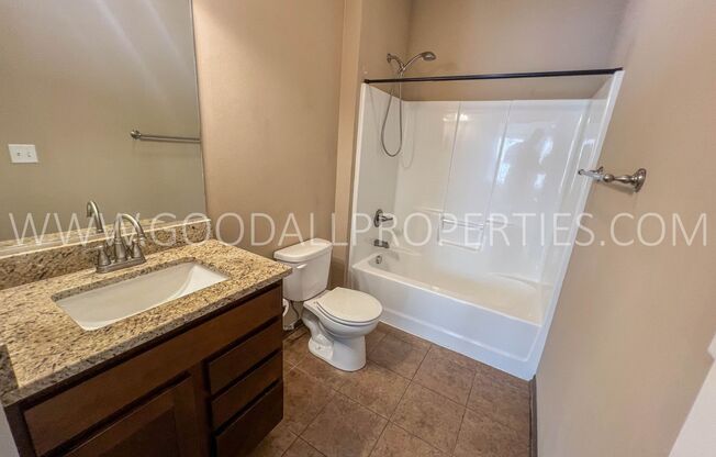 2 beds, 2 baths, $1,000, Unit UNIT 204